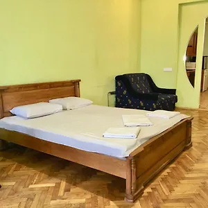 Svobody, Near The Opera Апартаменты Львов
